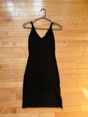 H&M Black Ribbed V-Neck Midi Slip Dress